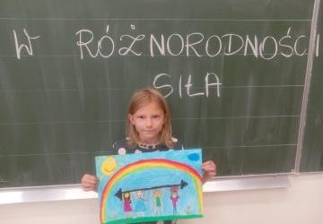 18.09.2025 - Prace klasy 3b na konferencję dotyczącą edukacji włączającej